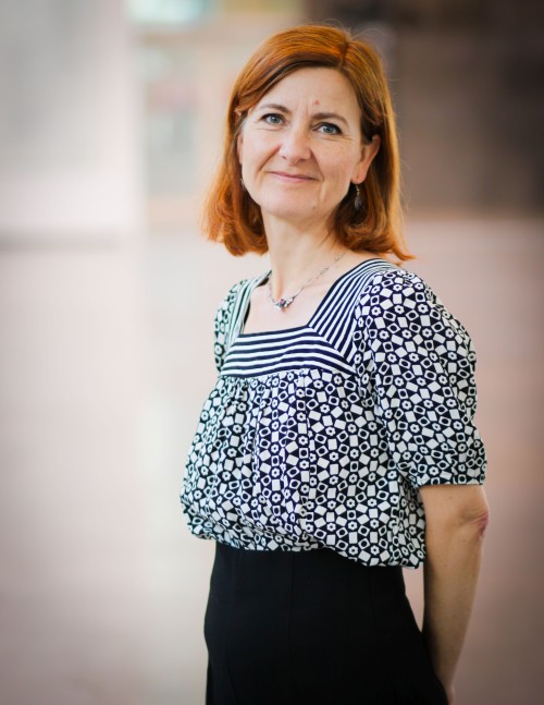 Foto der Mitarbeiterin Isabell Hofmeister